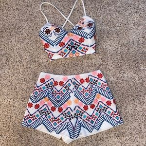 White Patterned Set